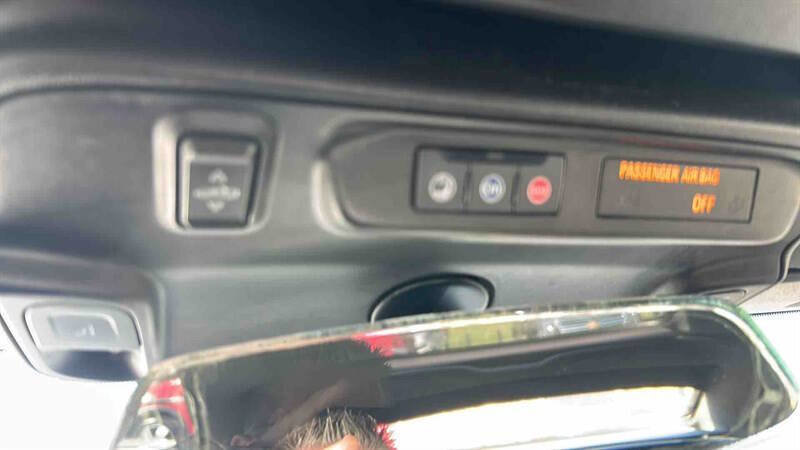 Used 2021 Chevrolet Camaro LT image 26