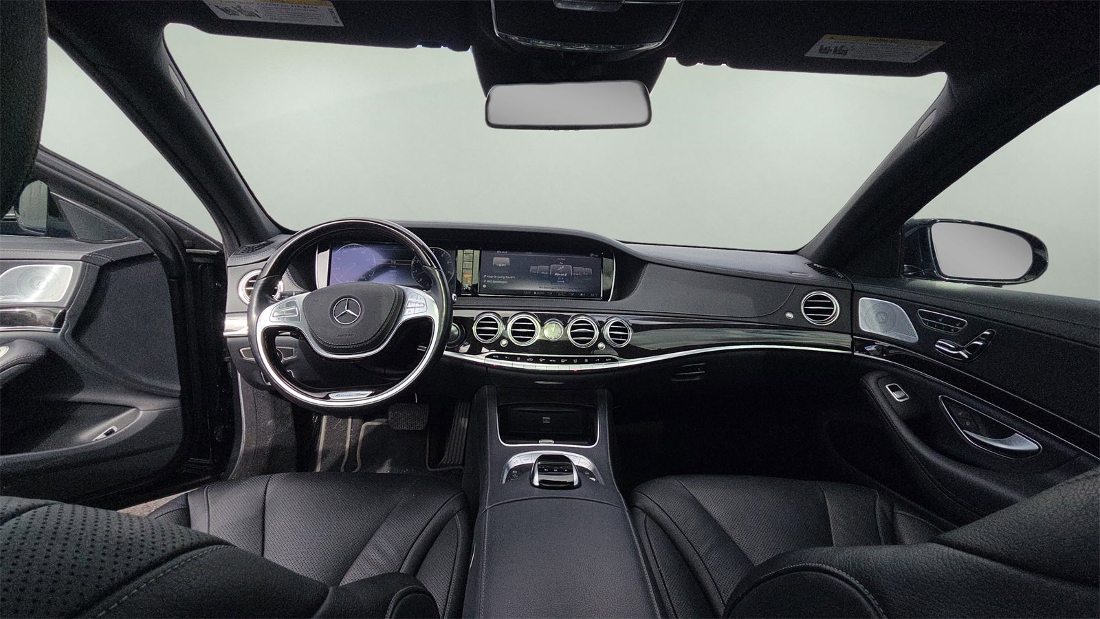 Used 2015 Mercedes-Benz S 550 Sedan w/ Premium 1 Package image 31