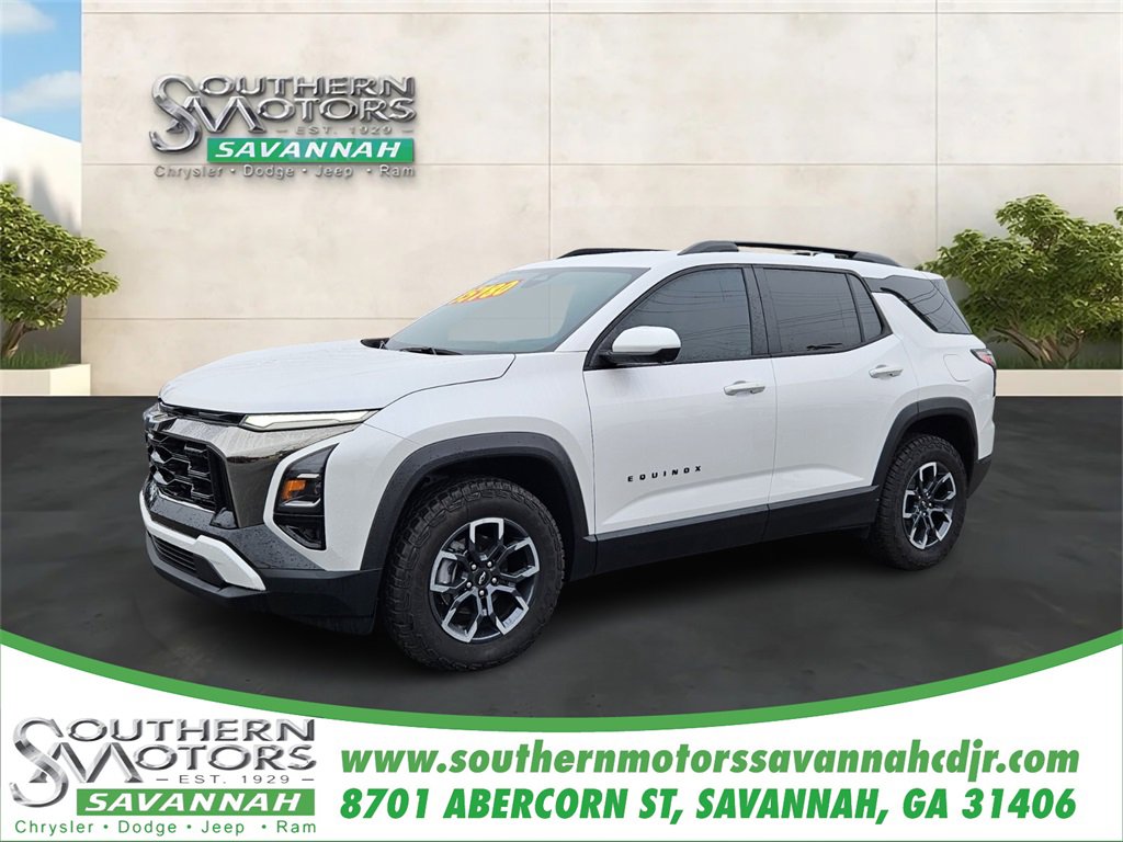 Used 2025 Chevrolet Equinox ACTIV w/ Safety and Technology Package image 1