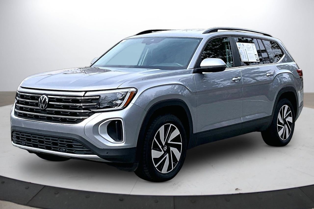 Used 2024 Volkswagen Atlas SE image 4