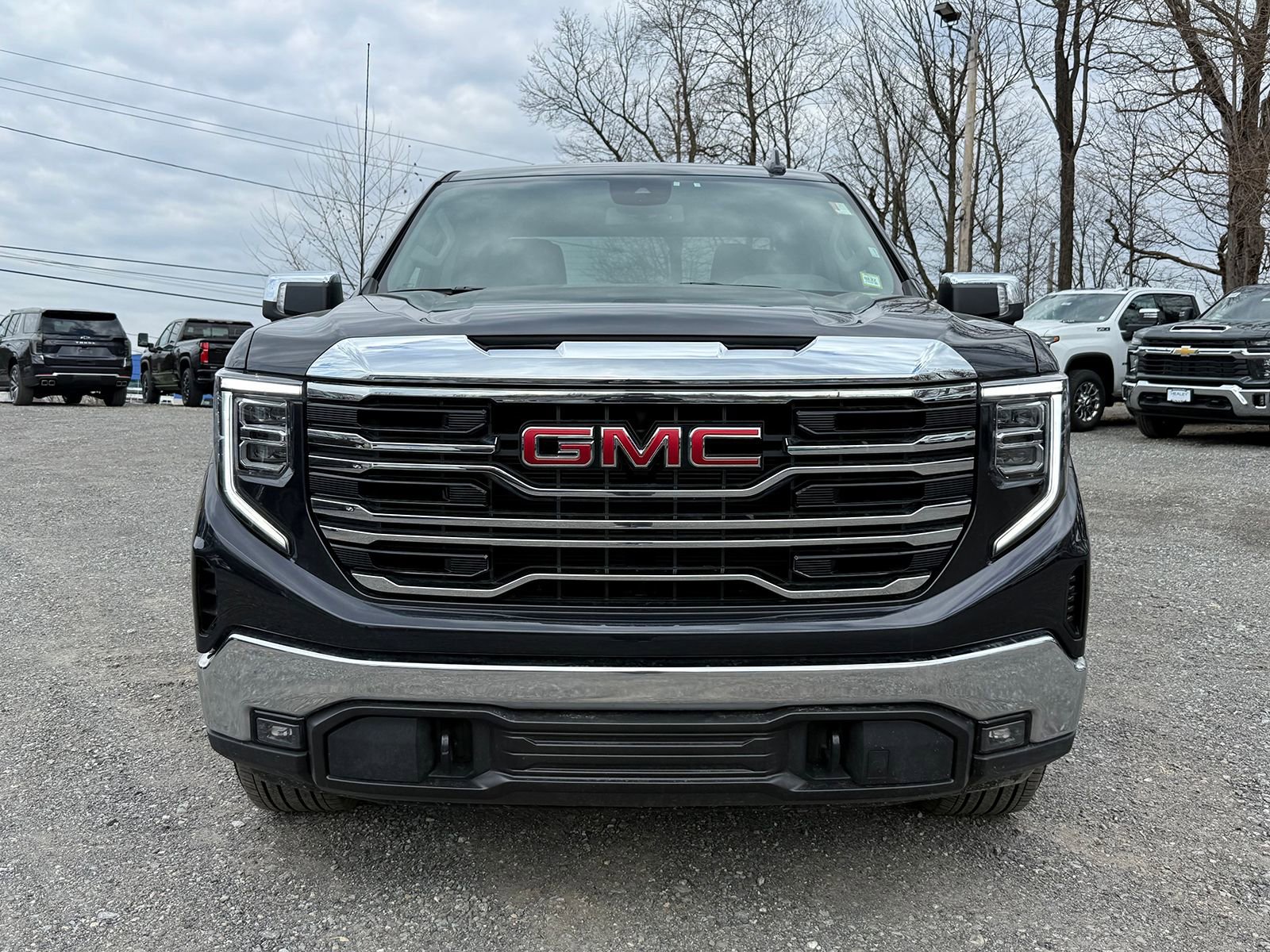 Certified 2026 GMC Sierra 1500 SLT image 2