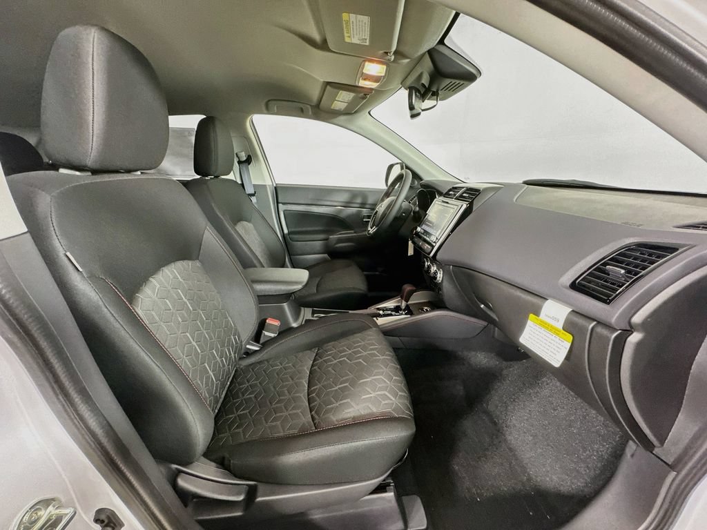 New 2027 Mitsubishi Outlander Sport LE AWD/4WD image 27