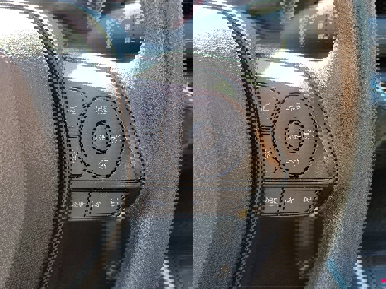 Used 2025 Toyota RAV4 LE image 20