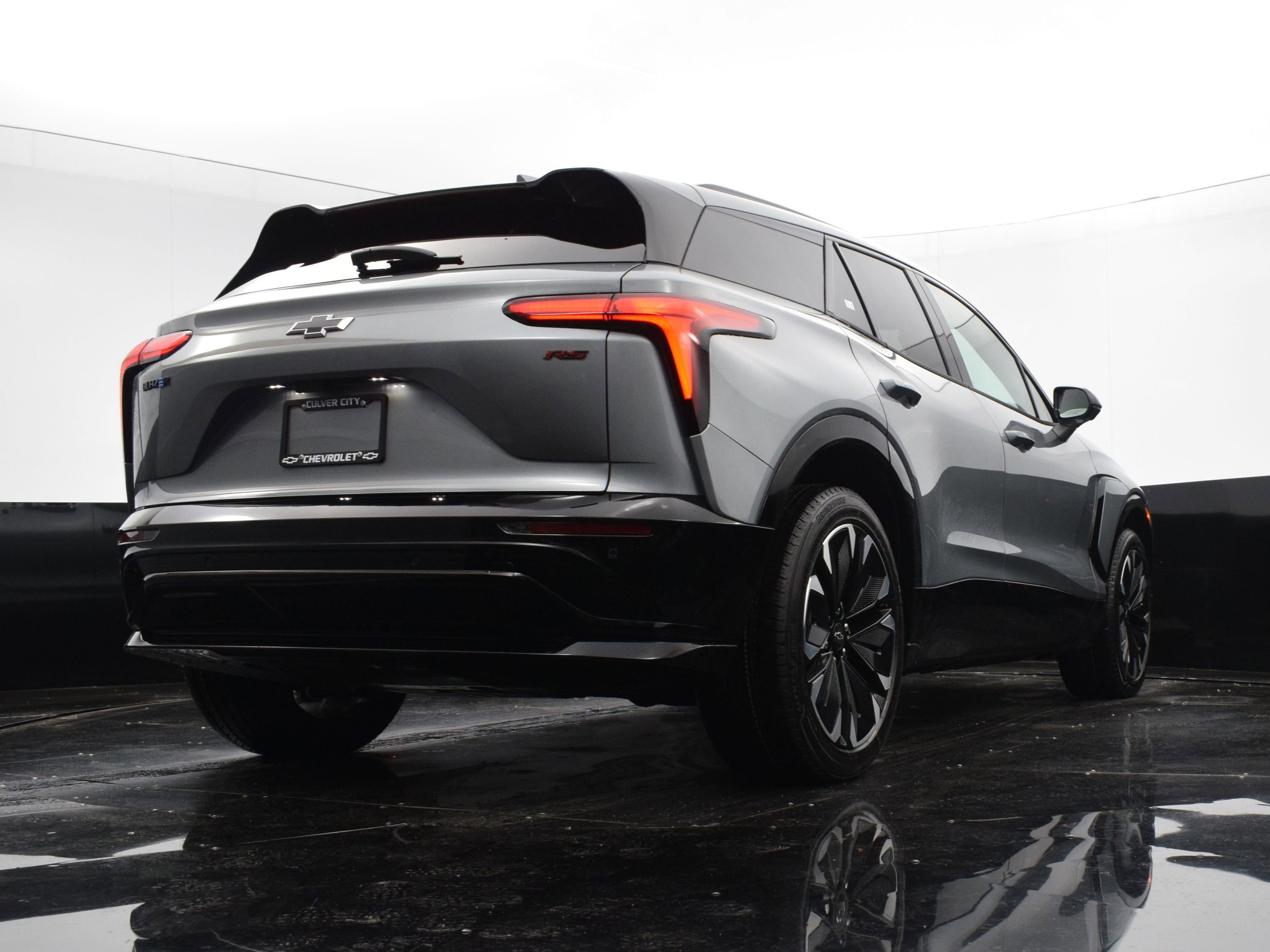 New 2025 Chevrolet Blazer EV RS RWD image 14