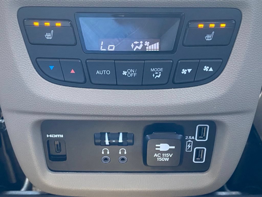 Used 2022 Honda Pilot Touring image 22