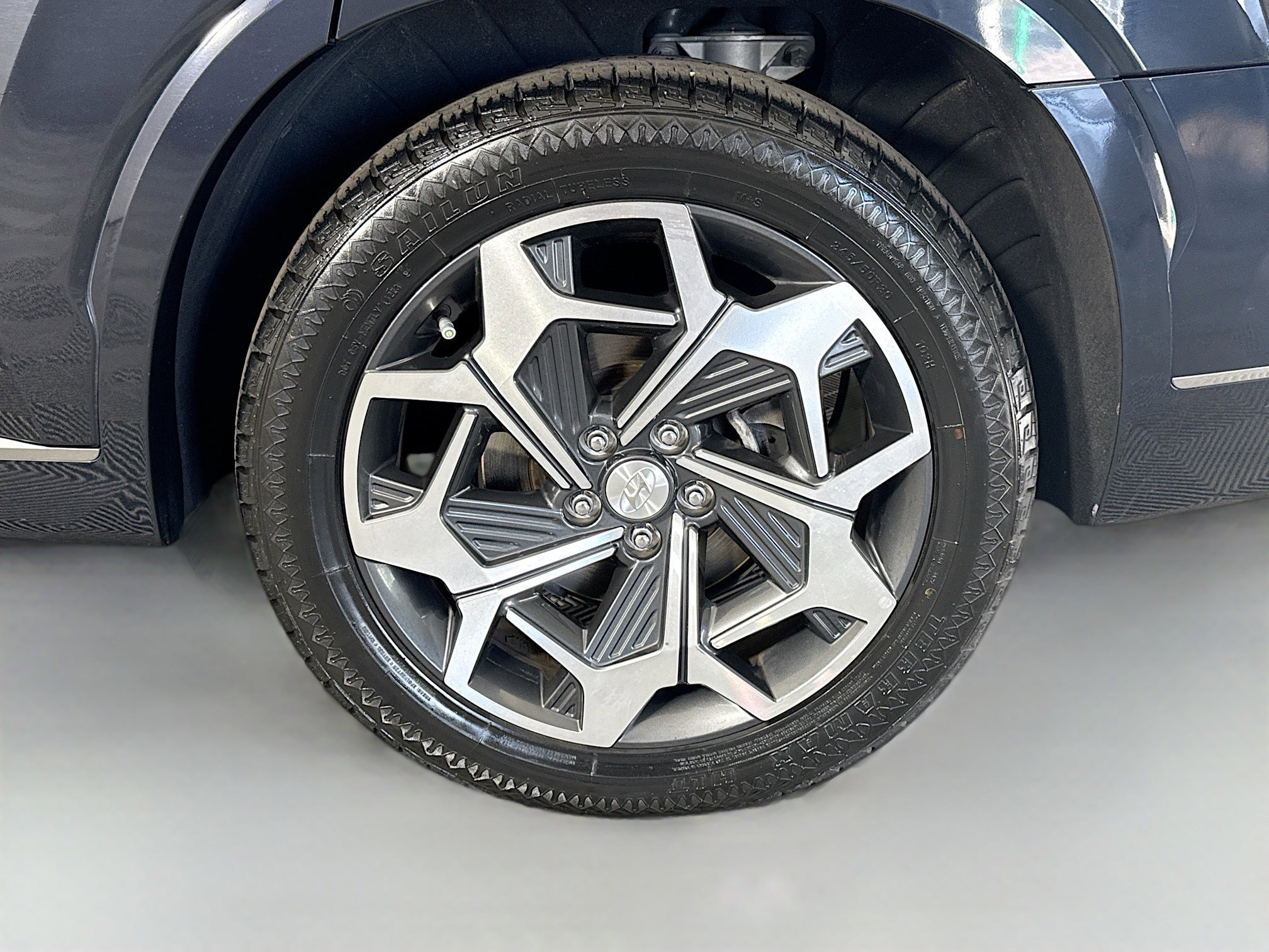 Used 2022 Hyundai Palisade Calligraphy image 37