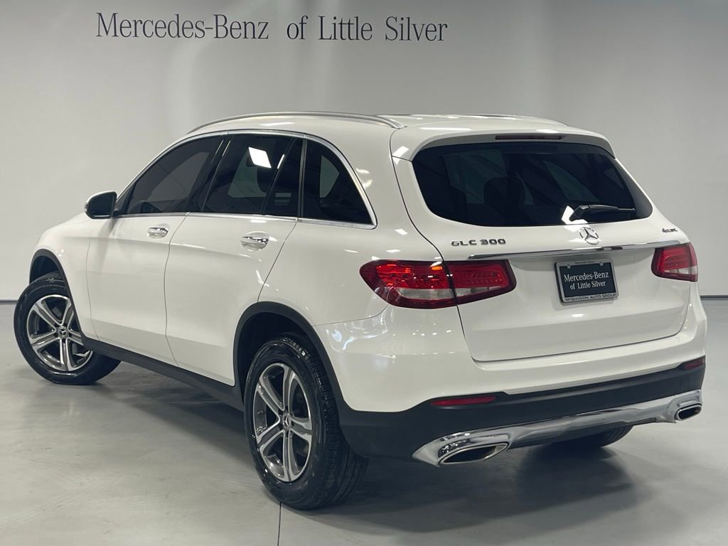 Used 2019 Mercedes-Benz GLC 300 4MATIC image 3