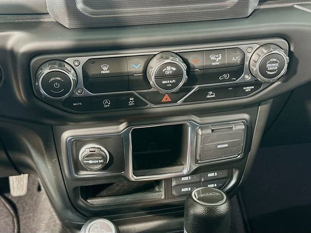 Used 2023 Jeep Gladiator Sport w/ Off Road Group image 22