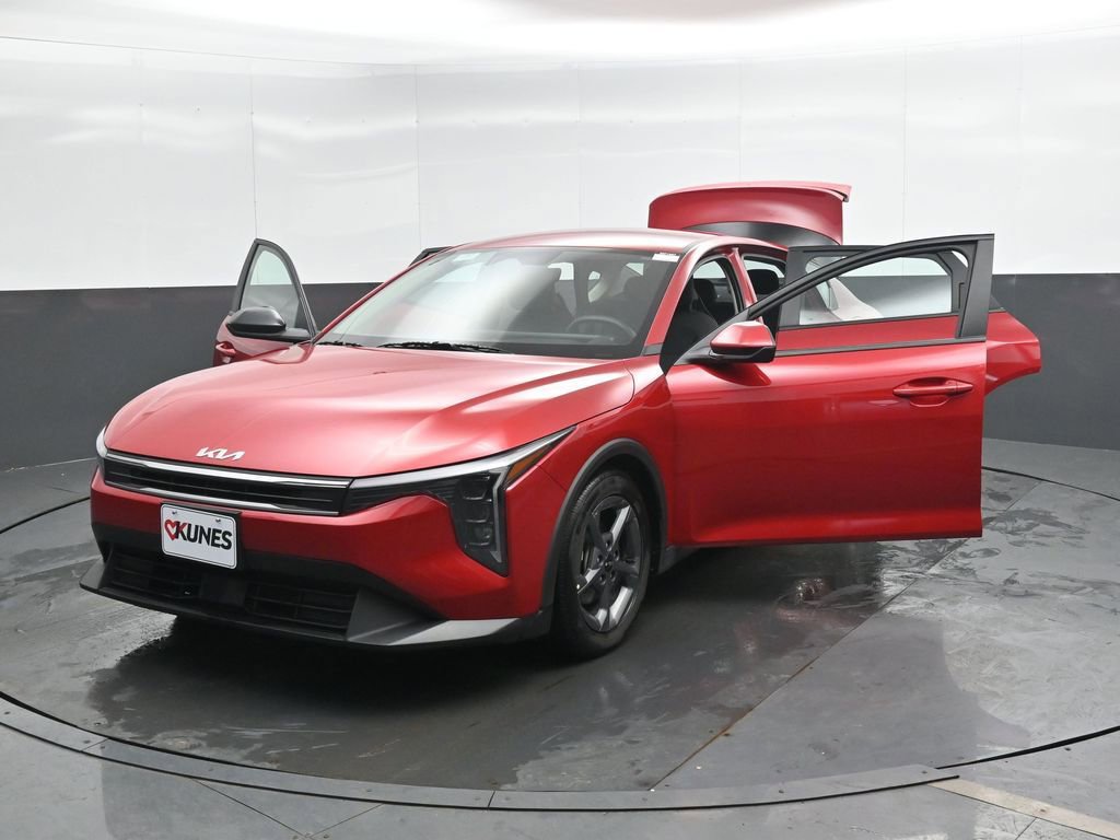 Used 2025 Kia K4 FWD image 50