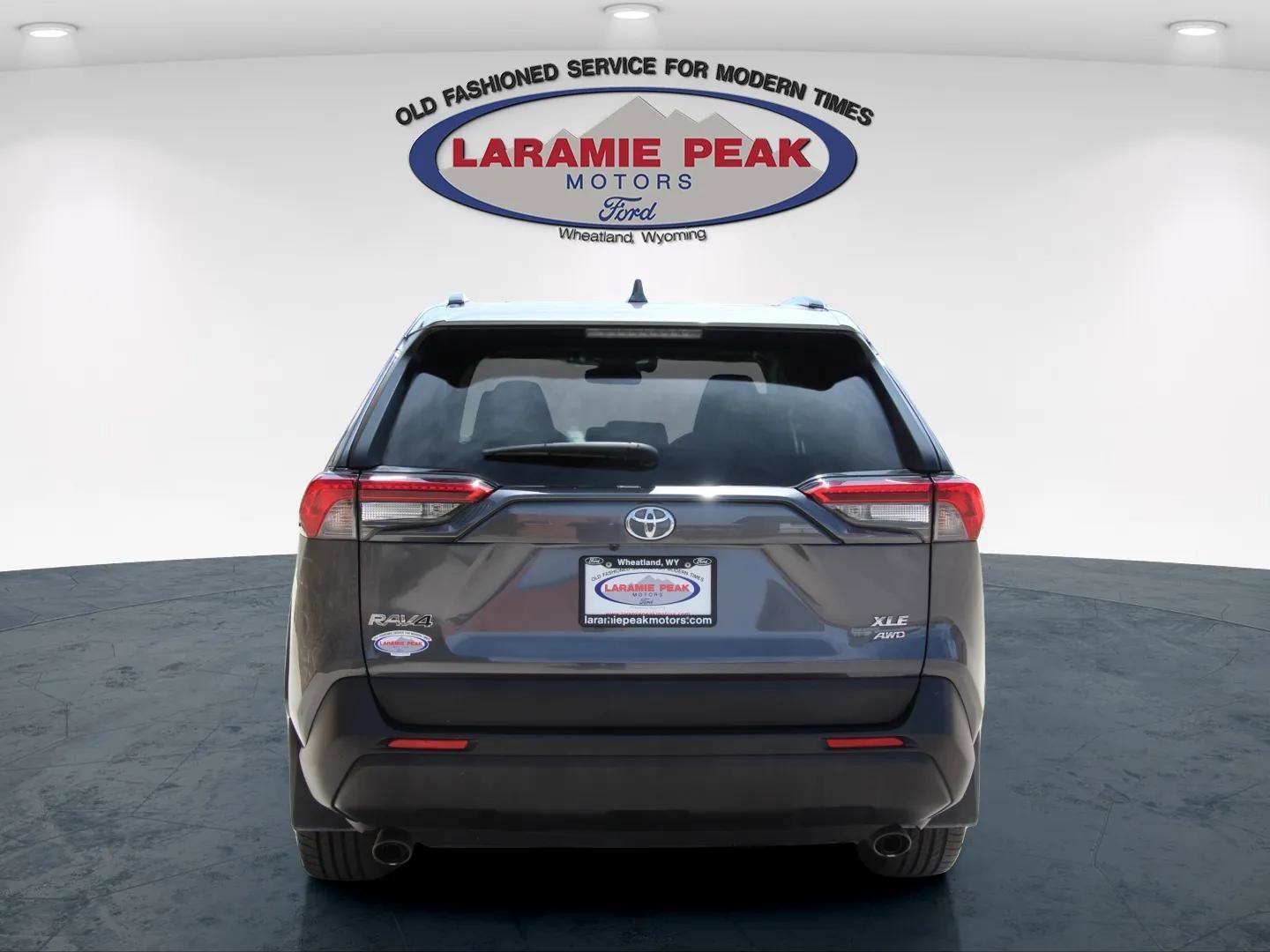 Used 2019 Toyota RAV4 XLE Premium w/ Cold Weather Package image 4