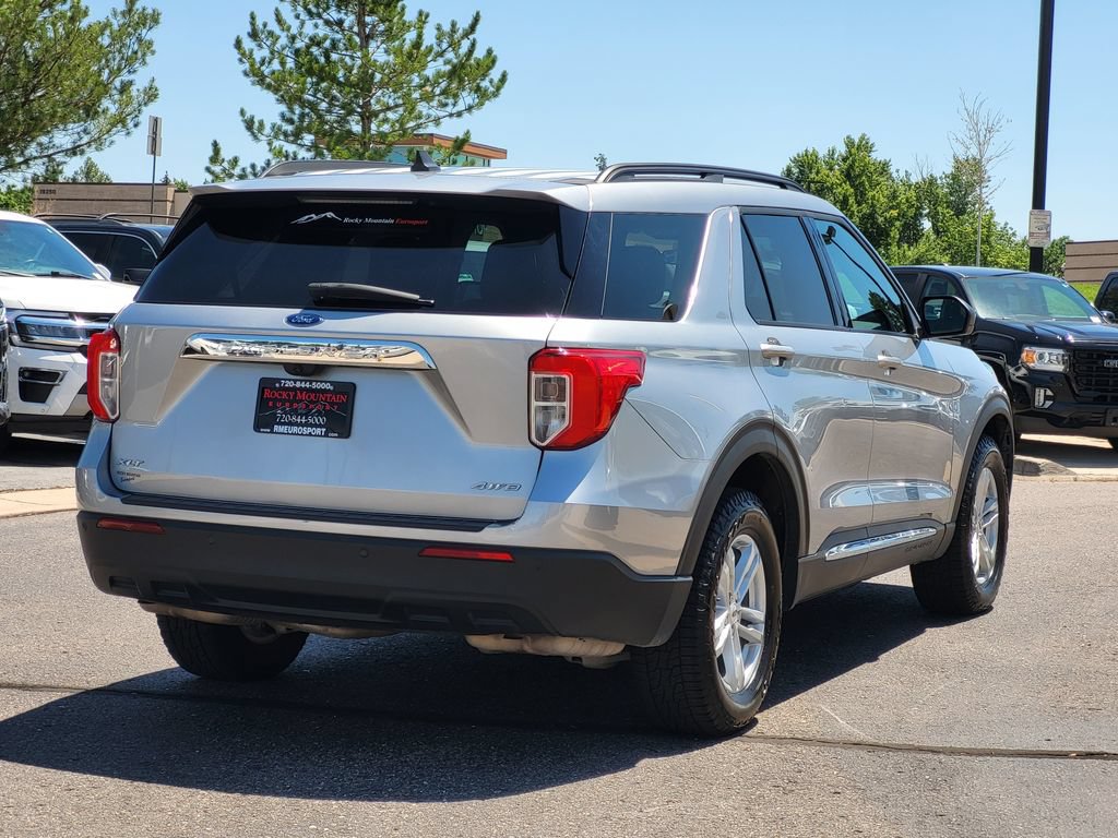 Used 2023 Ford Explorer XLT AWD/4WD image 4