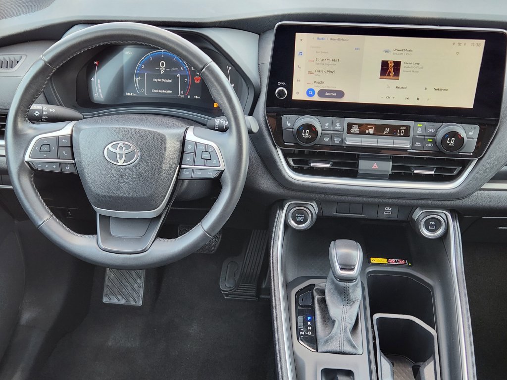 Used 2025 Toyota Grand Highlander FWD image 29