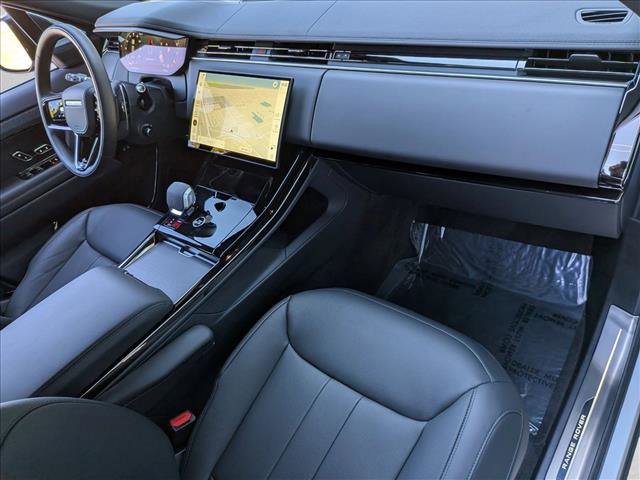 Certified 2025 Land Rover Range Rover Sport Dynamic SE image 23