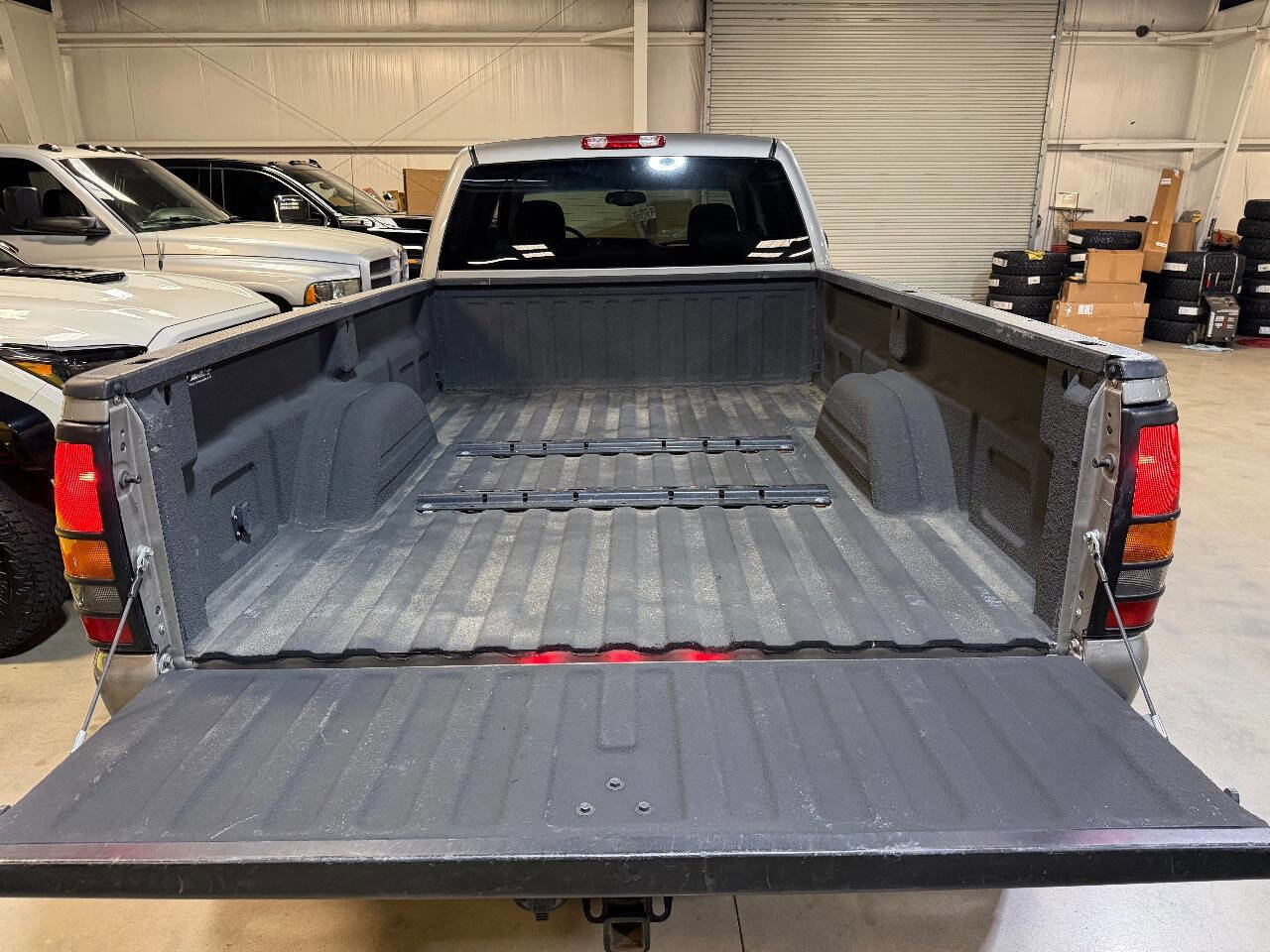 Used 2003 Chevrolet Silverado 3500 LT w/ Skid Plate Package image 15