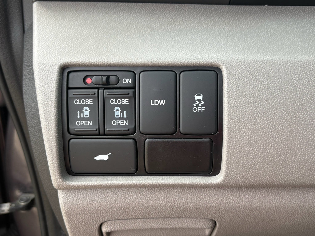 Used 2016 Honda Odyssey EX-L image 12