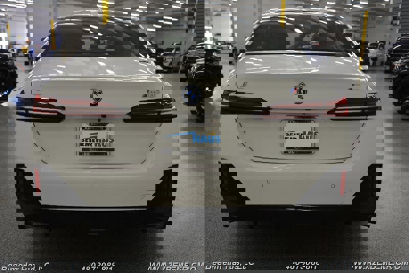 Used 2024 BMW i5 M60 w/ Premium Package image 10