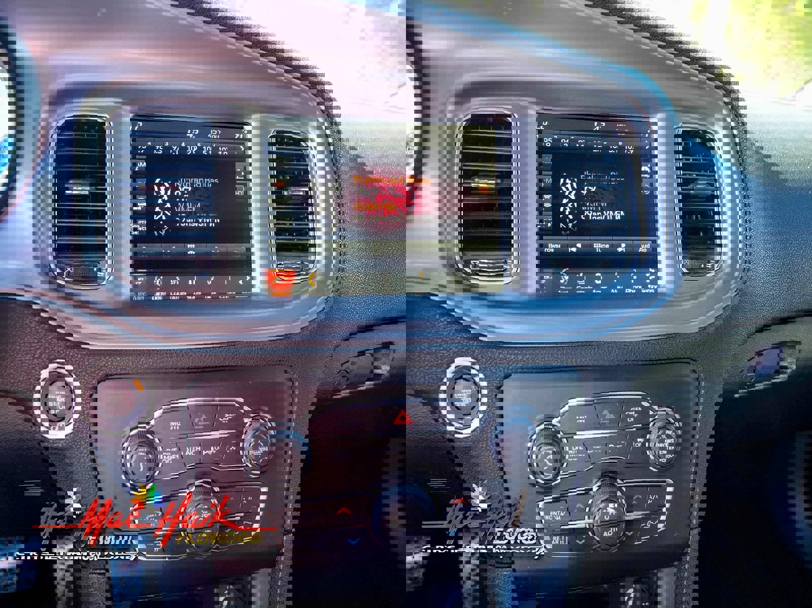 Used 2023 Dodge Charger Scat Pack w/ Navigation & Travel Group image 17