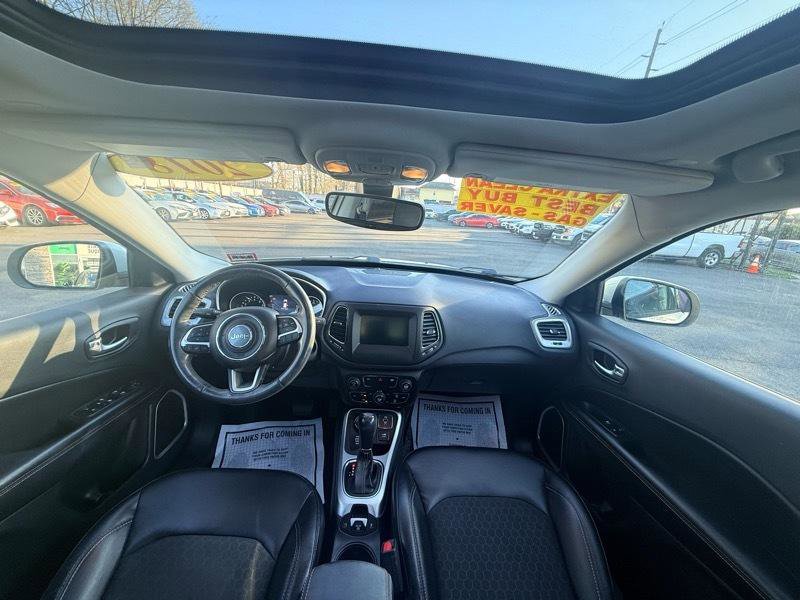 Used 2018 Jeep Compass Latitude w/ Popular Equipment Group image 16