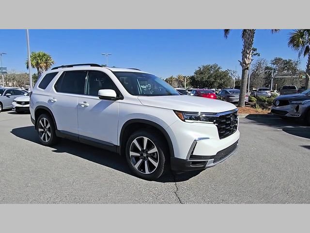 Used 2025 Honda Pilot Touring image 32