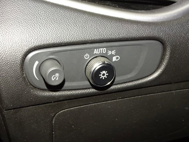 Used 2023 Chevrolet Malibu LT FWD image 17