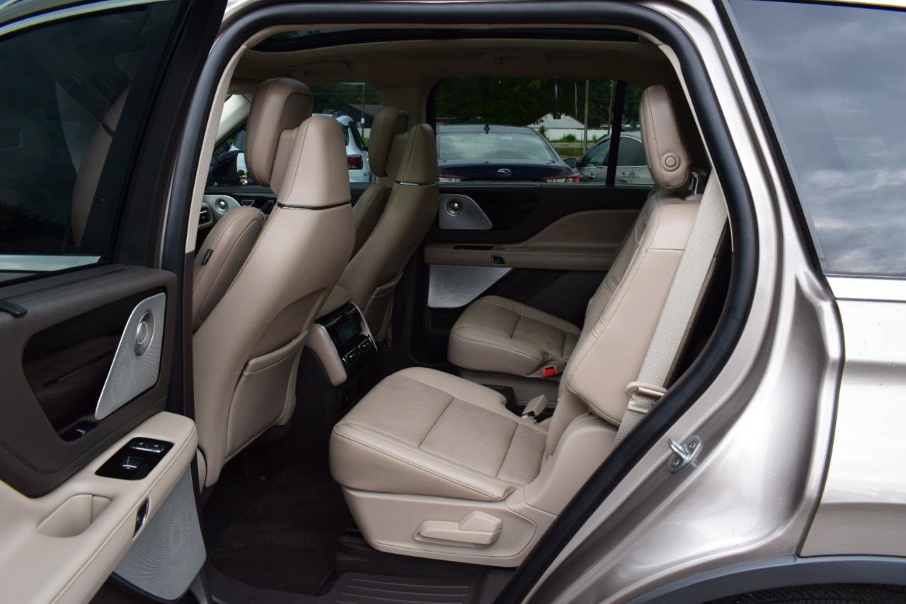 Used 2020 Lincoln Aviator Reserve w/ Equipment Group 202A AWD/4WD image 39