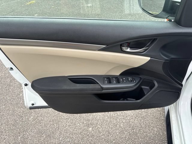 Used 2018 Honda Civic Sport image 14