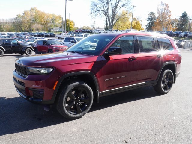 New 2025 Jeep Grand Cherokee L Altitude image 7