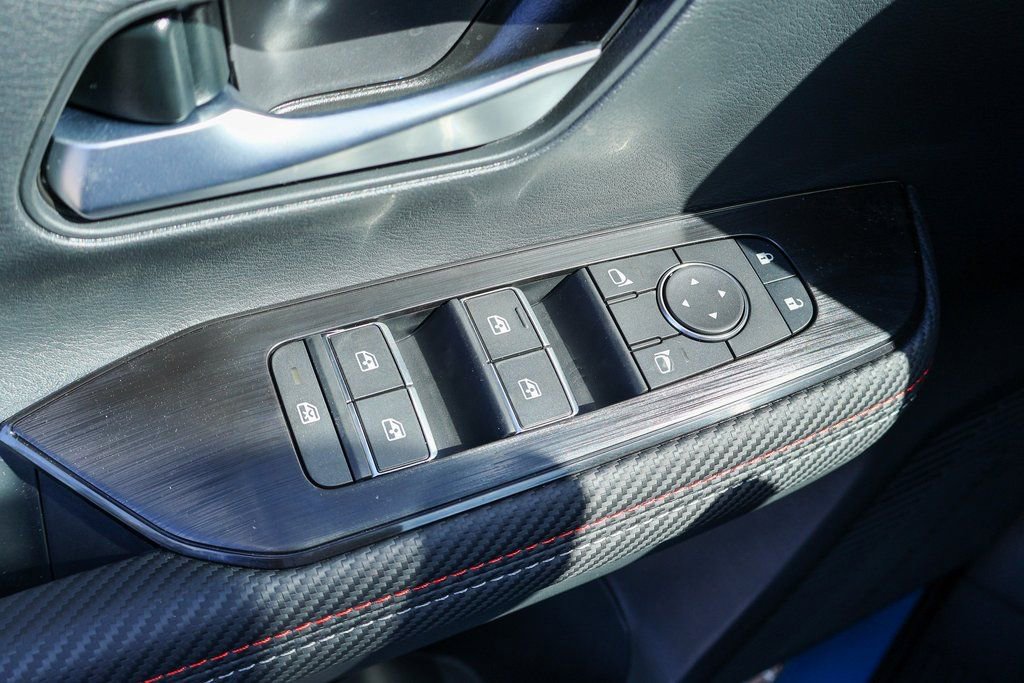 New 2026 Nissan Kicks SR image 14