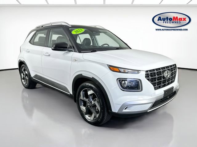 Used 2023 Hyundai Venue Limited image 1