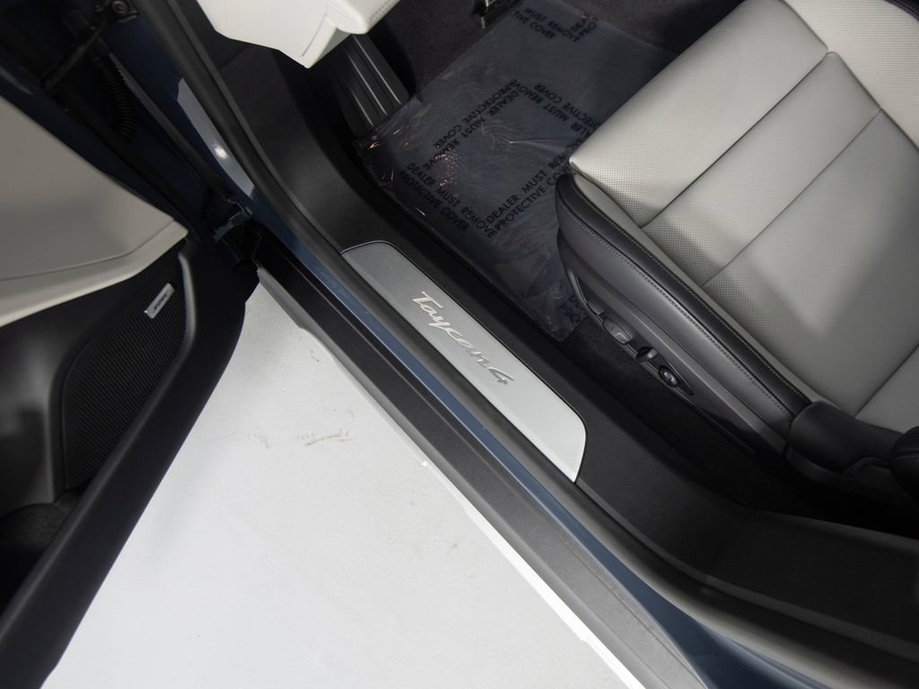New 2026 Porsche Taycan 4 Cross Turismo AWD/4WD image 22