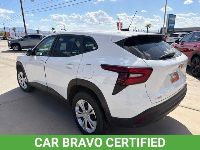 Used 2026 Chevrolet Trax LS FWD image 5