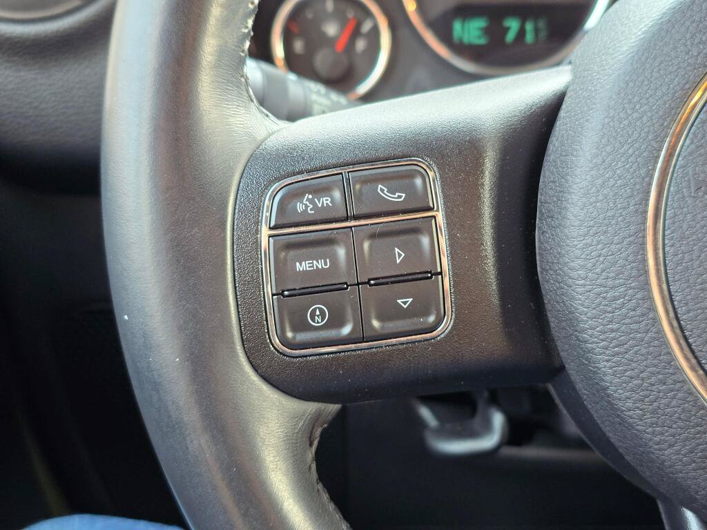 Used 2015 Jeep Wrangler Sport AWD/4WD image 28