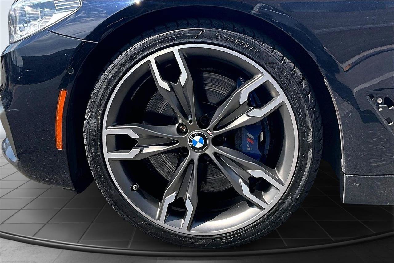 Used 2019 BMW M550i xDrive AWD/4WD image 34
