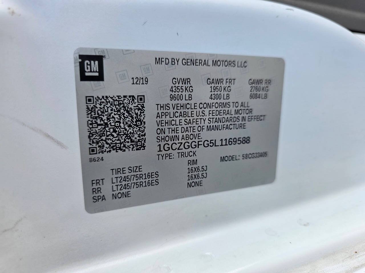 Used 2020 Chevrolet Express 3500 RWD image 26