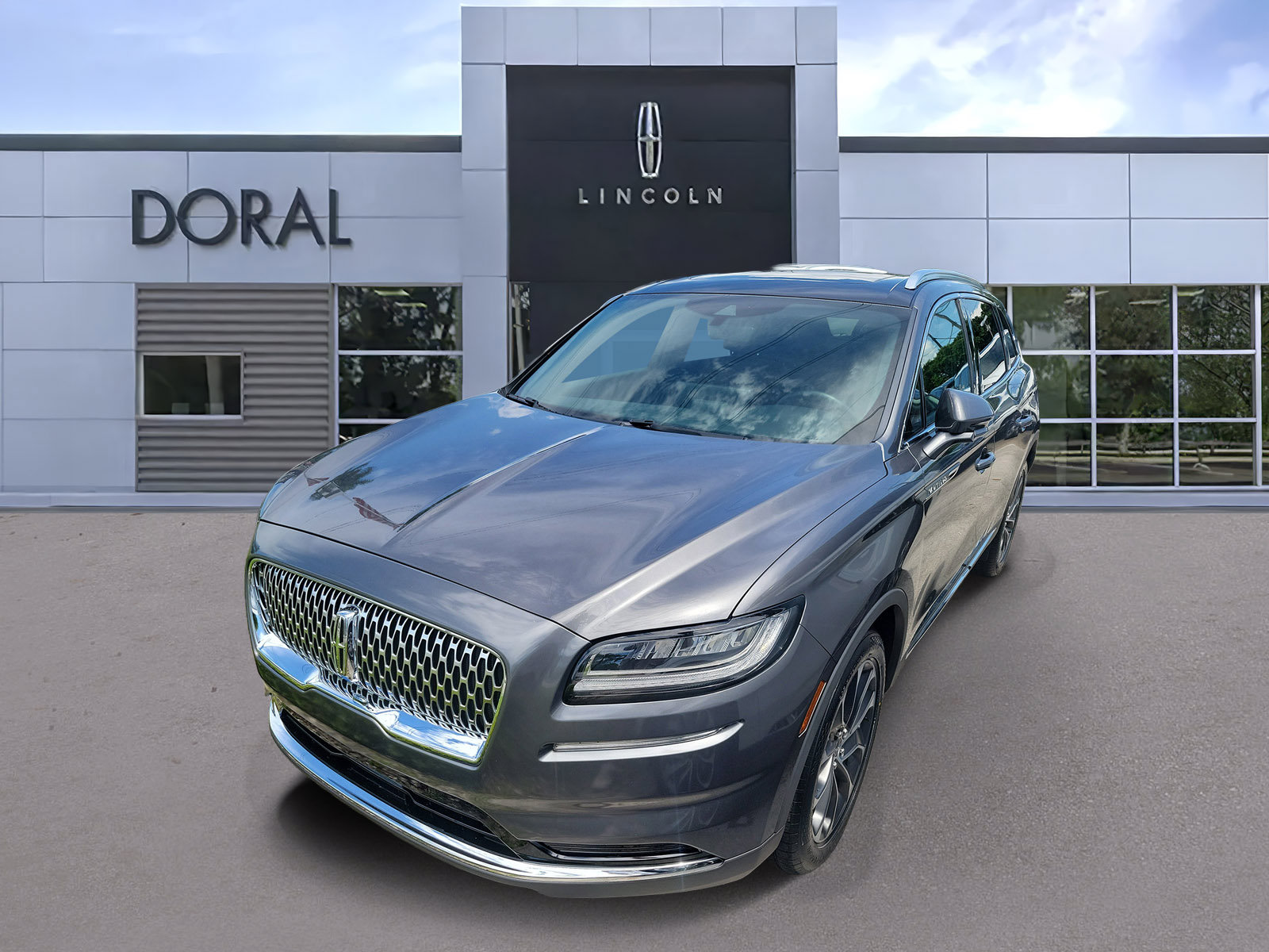 Certified 2022 Lincoln Nautilus Reserve FWD image 1