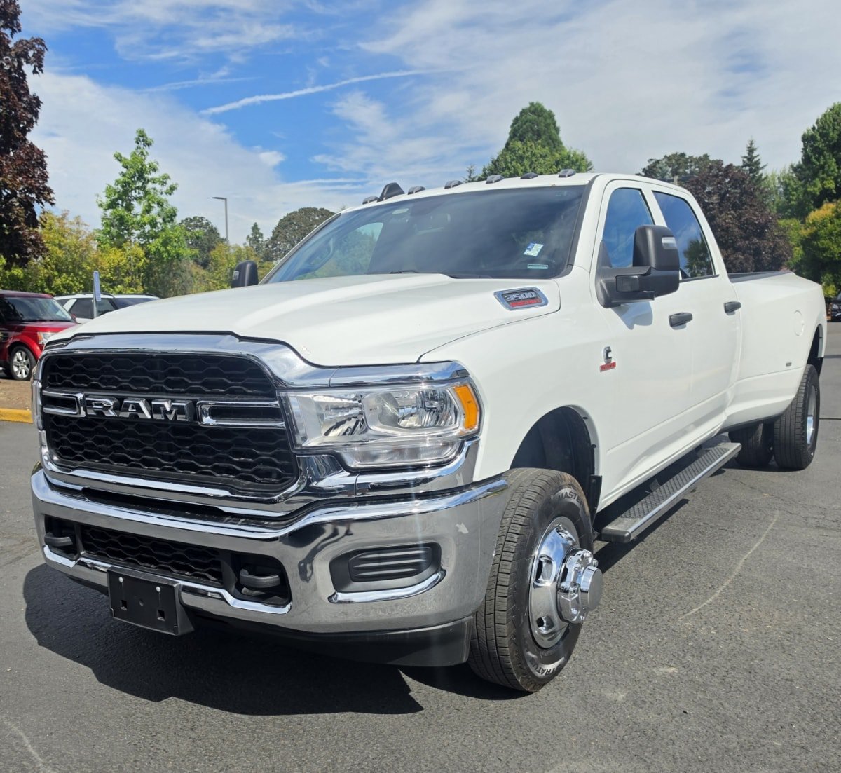 Used 2024 RAM 3500 Tradesman w/ Chrome Appearance Group AWD/4WD image 2