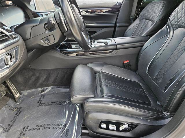 Used 2022 BMW 750i xDrive w/ Autobahn Package image 15