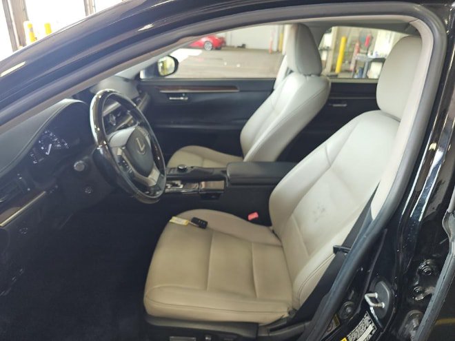 Used 2013 Lexus ES 350 w/ Premium Pkg FWD image 11