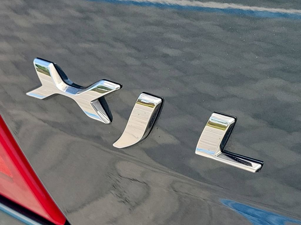 Used 2019 Jaguar XJ L Supercharged RWD image 10