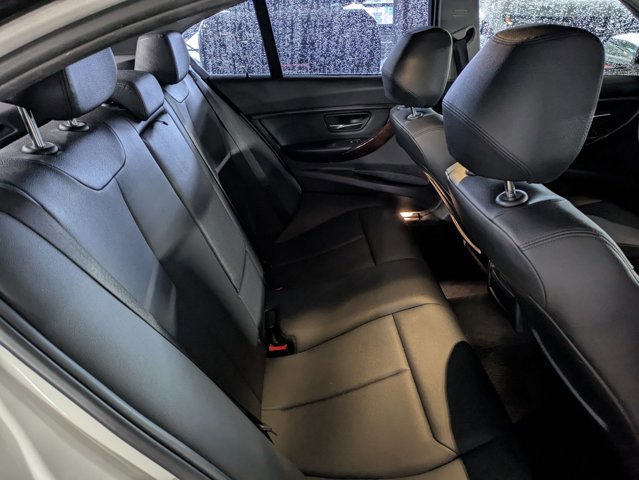 Used 2015 BMW 320i Sedan image 21