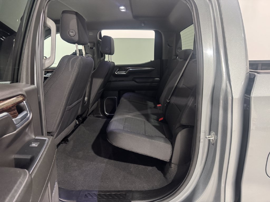 Used 2024 GMC Sierra 1500 SLE AWD/4WD image 19
