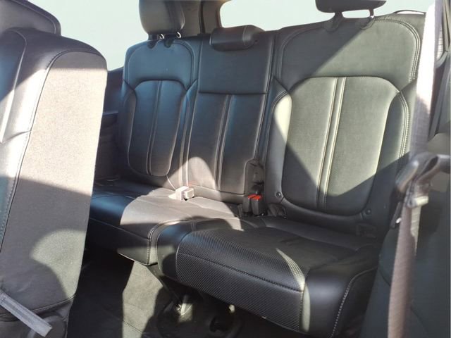 Used 2024 Jeep Wagoneer Series II w/ Flexible Seating Group image 23