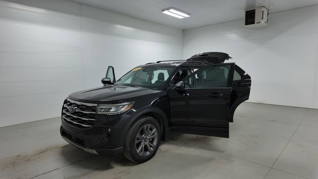Used 2026 Ford Explorer Active w/ Active Comfort Package AWD/4WD image 23