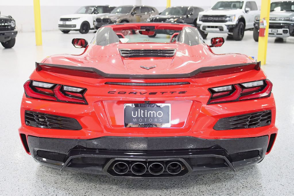 Used 2023 Chevrolet Corvette Z06 RWD image 15
