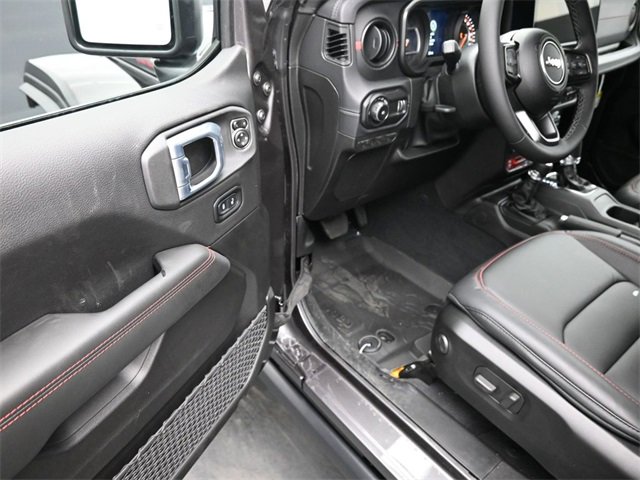 New 2026 Jeep Wrangler Unlimited Rubicon image 14