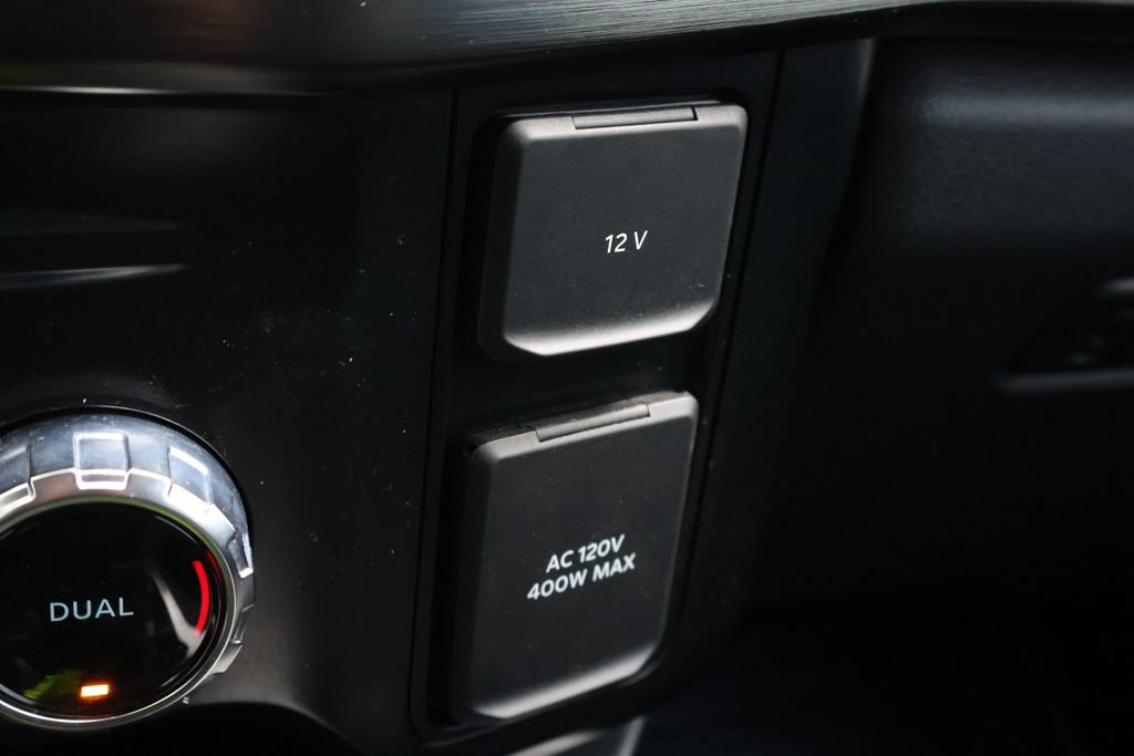Used 2023 Ford F250 Lariat w/ Sport Appearance Package AWD/4WD image 25