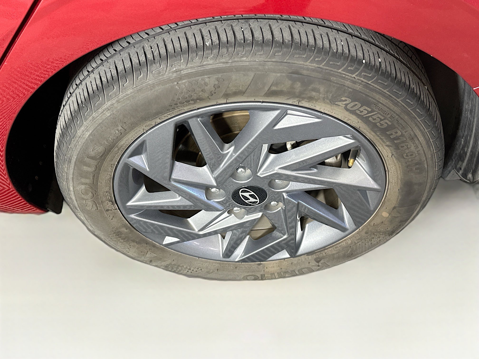 Used 2024 Hyundai Elantra SEL image 11