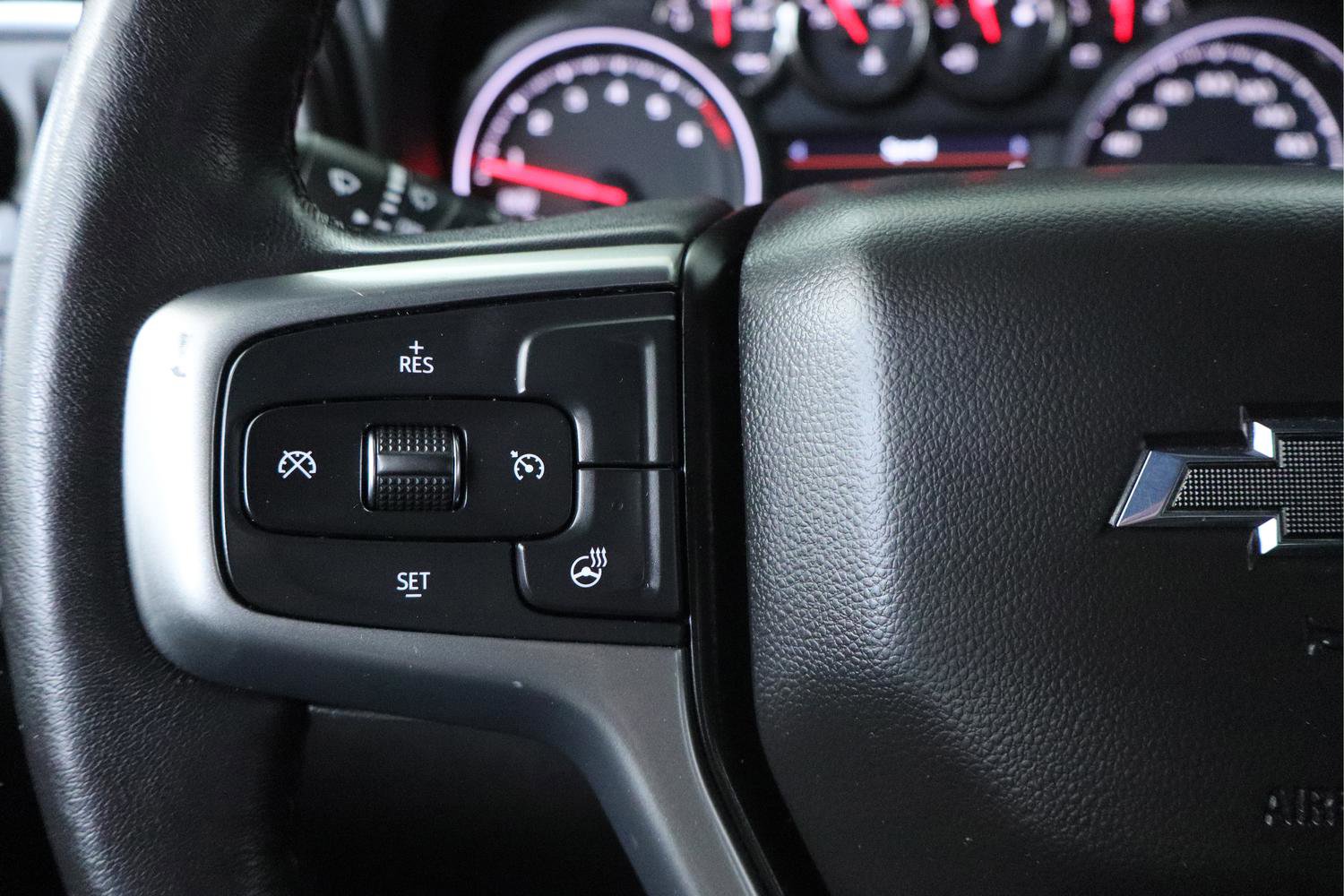 Used 2020 Chevrolet Silverado 1500 RST AWD/4WD image 18