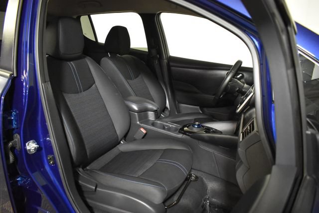 Certified 2024 Nissan Leaf SV Plus FWD image 33
