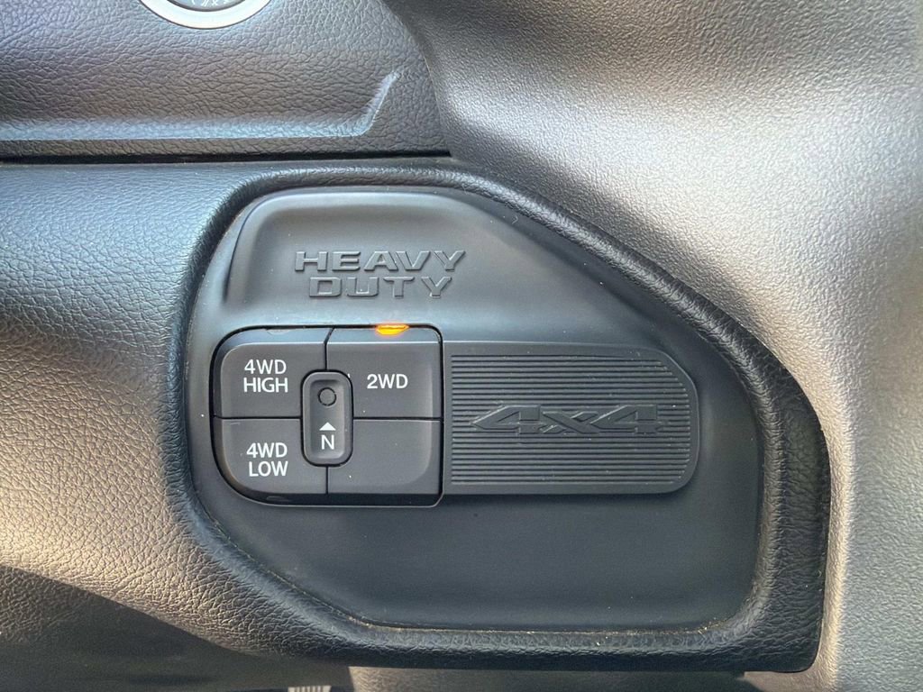 Used 2024 RAM 3500 Big Horn image 32